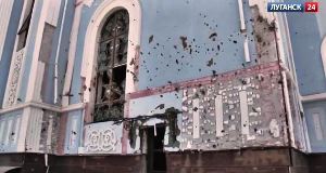 Православний храм на честь ікони Божої Матері «Умиління» в Луганську потрапив під артилерійський обстріл. Храм розташований в самому центрі міста. Нагадаємо, урочисте відкриття храму на честь ікони Божої Матері «Умиління» відбувся 24 серпня 2013 року. Будівництво храму було розпочато 22 травня 2011 року по ініціативі релігійної організації «Храм на честь ікони Божої Матері« Умиління »Луганської Єпархії». За задумом творців нового храму, він мав стати центром роботи з молоддю, де з особливою урочистістю проходили б таїнства вінчання і хрещення.